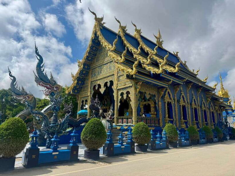 chiang-rai-private-tour-customizable-trip-car-driver