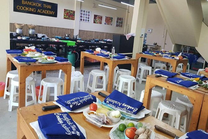 Choose 5 Dishes: Half-Day Cooking Class in Sukhumvit with Market Tour - Practical Details & What to Expect