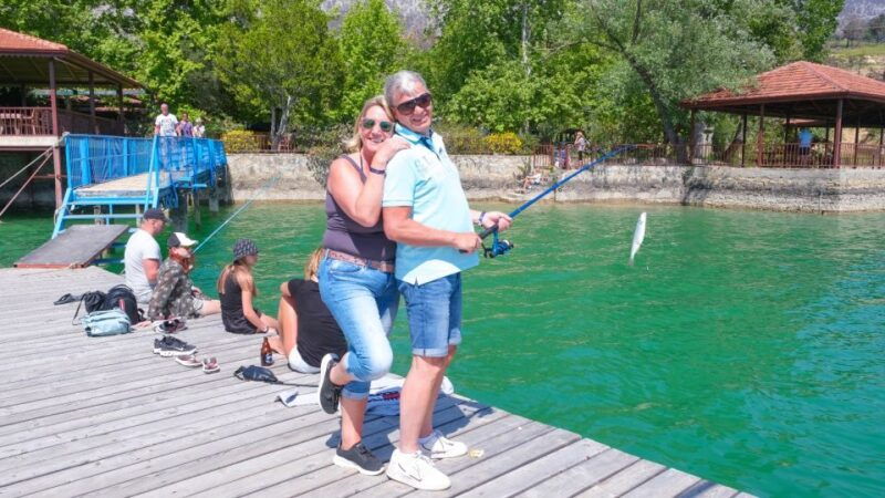 city-of-side-green-lake-boat-and-cabrio-bus-tour