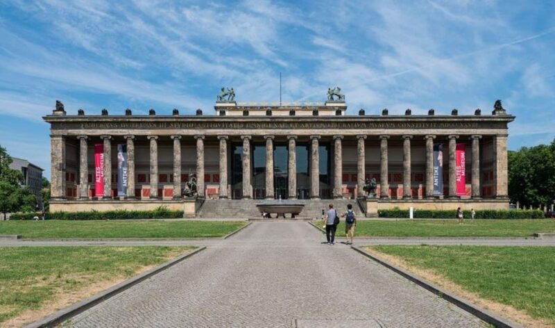 citysightseeing-berlin-hoho-bus-all-lines-ab-boat-tour