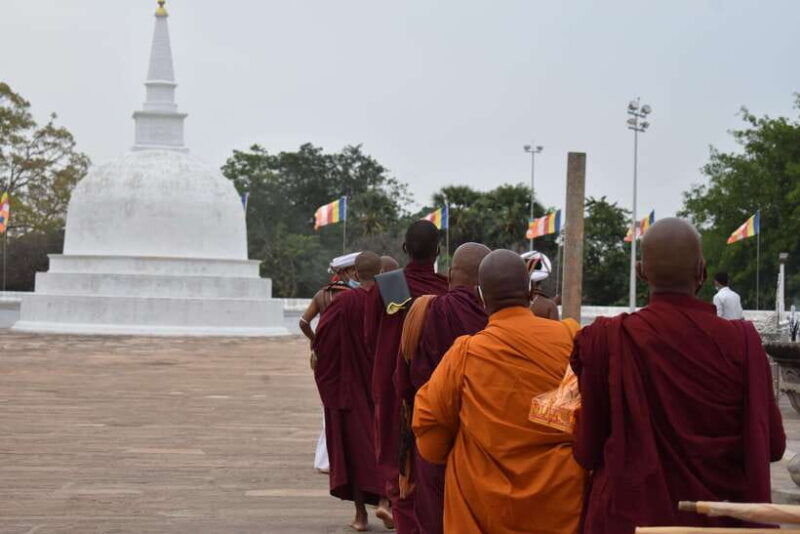 colombo-private-2-day-cultural-triangle-tour-with-sigiriya