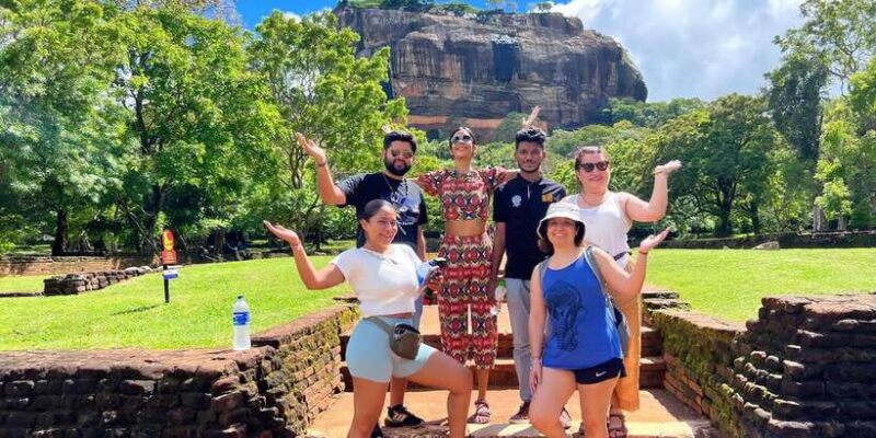 colombo-sigiriya-dambulla-minneriya-park-safari-day-tour