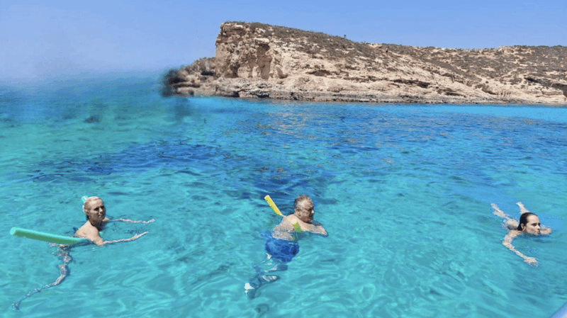 comino-splash-dash-private-blue-crystal-lagoon-boat-tour