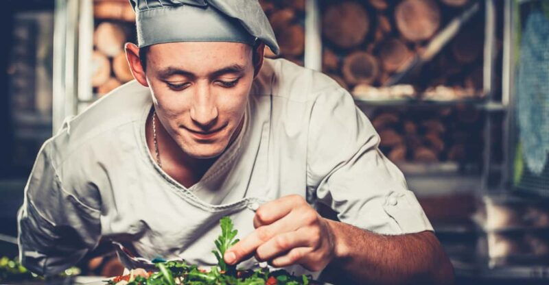 como-premium-pizza-making-class-at-a-pizzeria