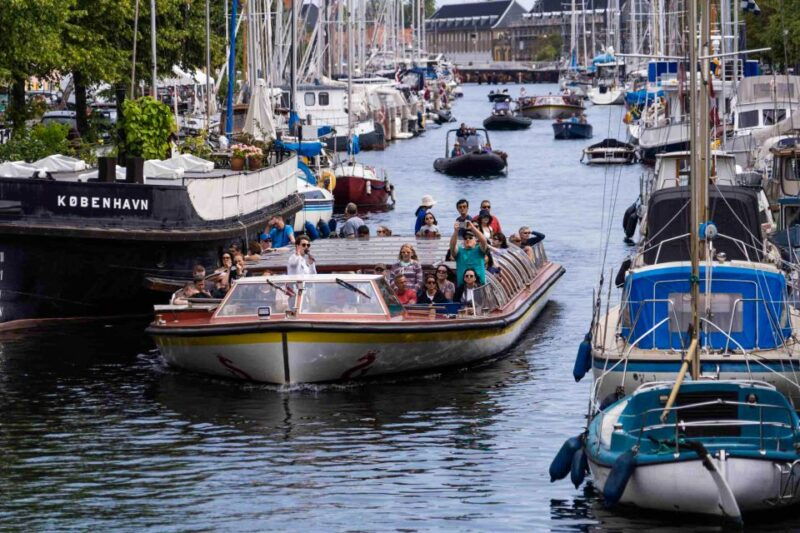 copenhagen-classic-canal-tour-the-harbour