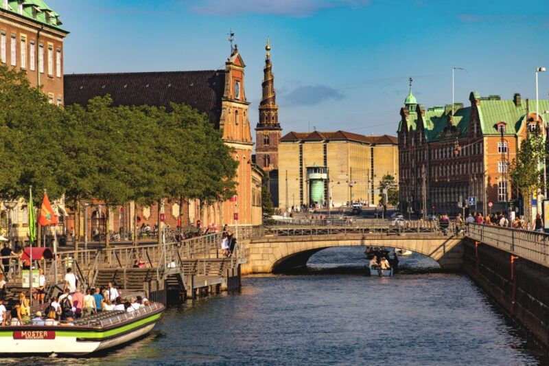 copenhagen-highlights-secrets-private-walking-tour