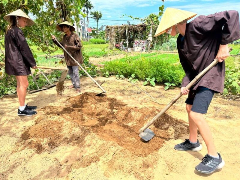 countryside-biking-farming-market-cooking-class-in-hoi-an
