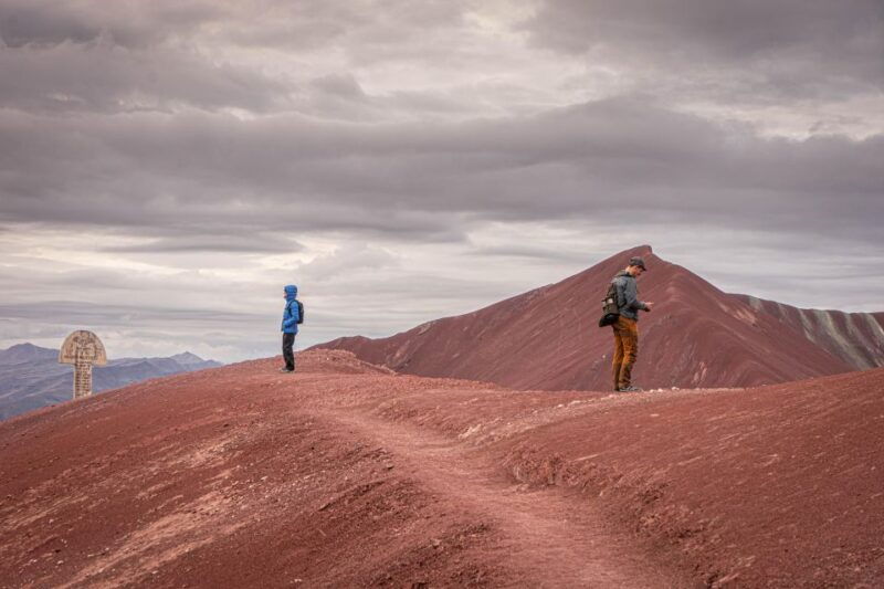 cusco-sunrise-at-the-rainbow-mountain-vinicunca