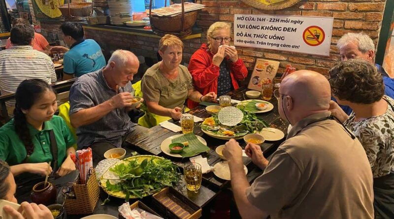 cyclo-tour-and-local-street-food-delights