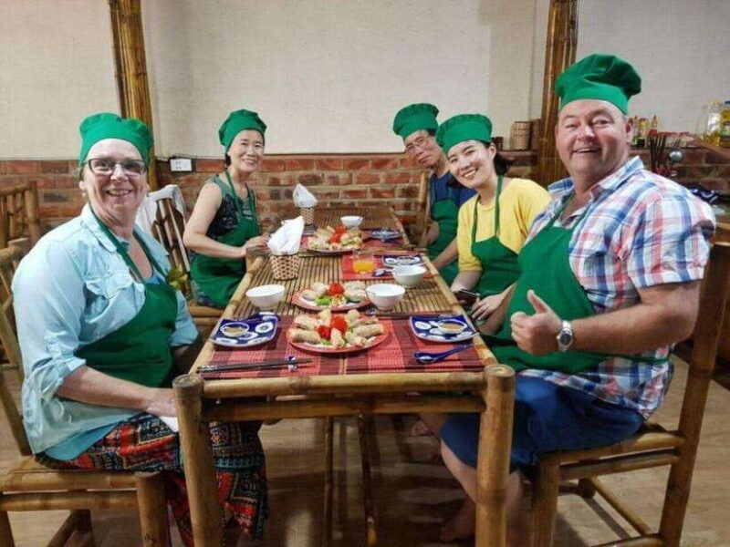 da-nang-cooking-pho-vietnamese-dishes-with-local-chef
