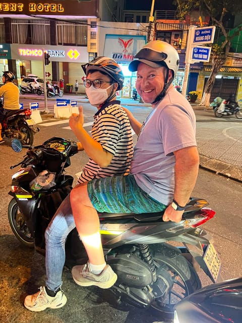 da-nang-explore-city-drink-local-beer-and-foods-tasting