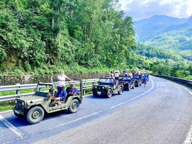 da-nang-explore-hai-van-pass-by-us-army-jeep