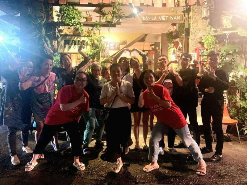 da-nang-seafood-dinner-night-market-sightseeing-by-night