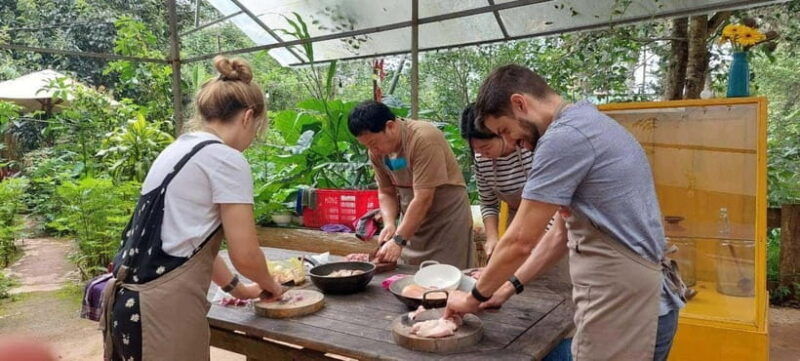 dalat-home-cooking-class-with-central-market-tour