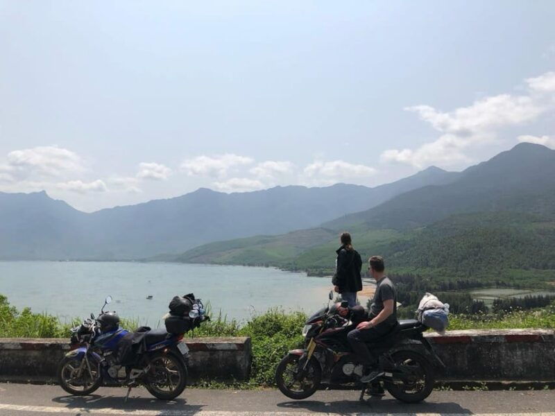 day-trip-motorcycle-in-hai-van-pass