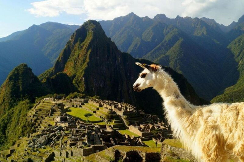 discover-machu-picchu-guided-group-tour-historic-site
