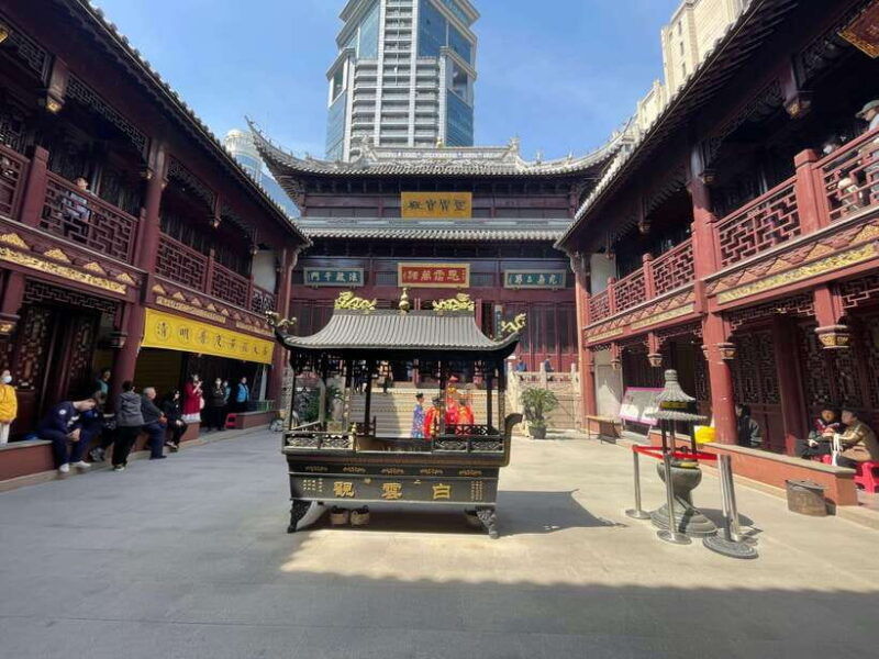 discover-off-beaten-route-shanghai-old-city-town