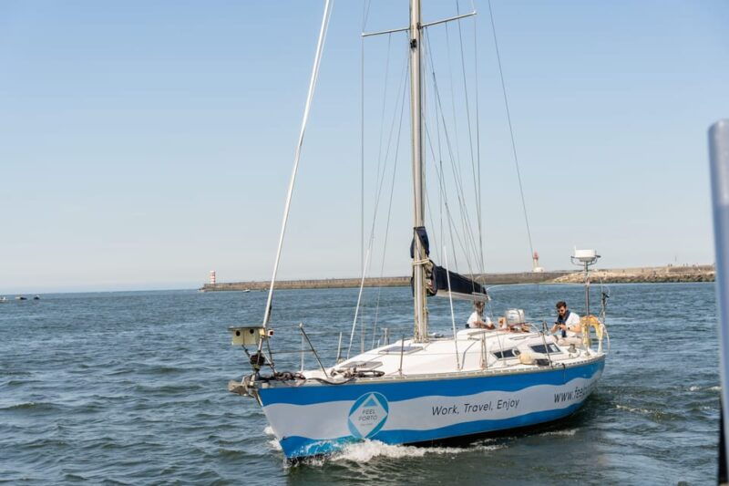 douro-river-cruise-with-cheese-tonic-porto-in-a-sailboat