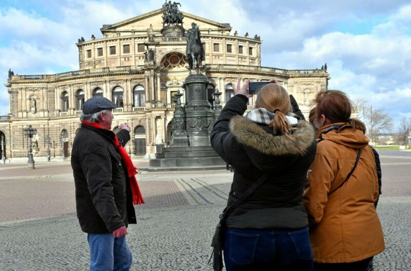 dresden-guided-city-walk-with-a-cup-of-coffee