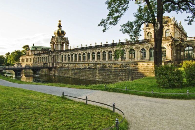 dresden-smile-tour-with-prosecco