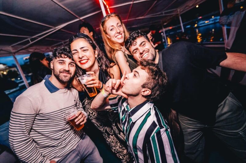 drunken-monkey-prague-booze-cruise-open-bar-to-duplex-club