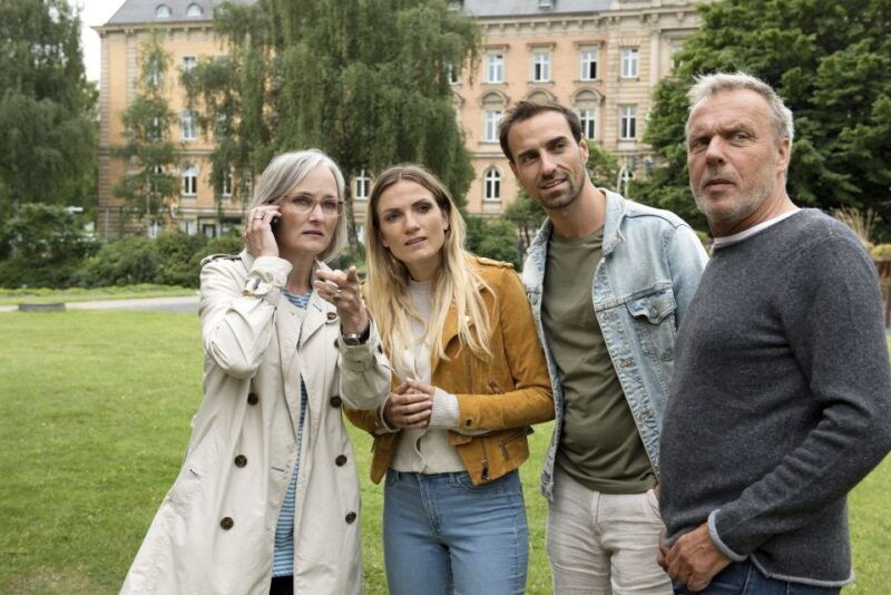 dusseldorf-crime-mystery-tour-in-pempelfort
