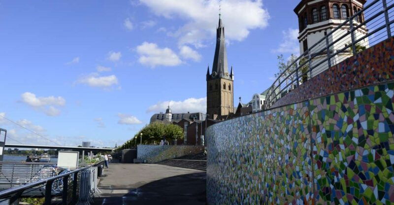 dusseldorf-guided-old-town-tour-with-beer-break