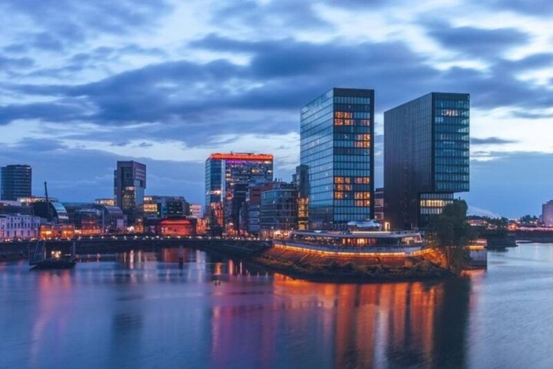 dusseldorf-highlights-walking-tour-with-a-guide