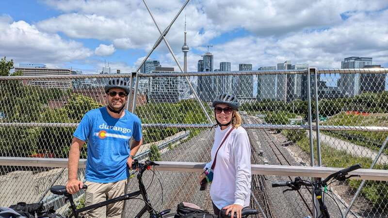 e-bike-through-torontos-dynamic-neighbourhoods
