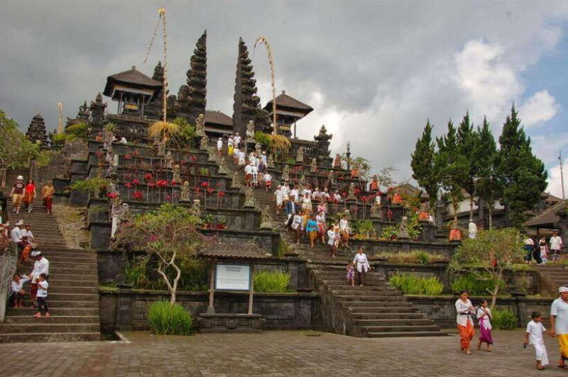 east-bali-trip-besakih-temple-lake-batur-tirta-empul