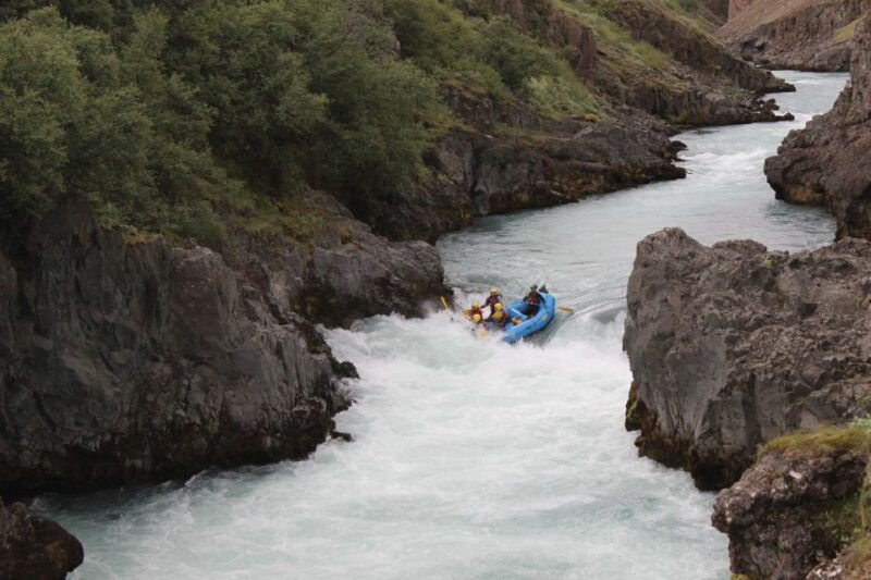 east-glacial-river-extreme-rafting