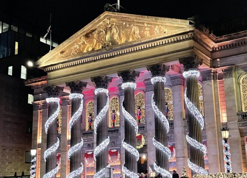 edinburgh-christmas-walking-tour-with-gingerbread-treat