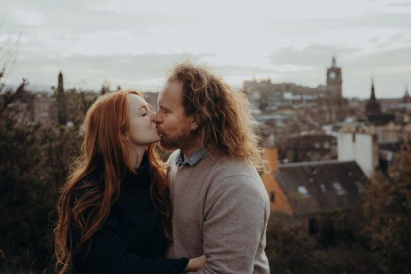 edinburgh-photo-shoot-with-a-private-vacation-photographer