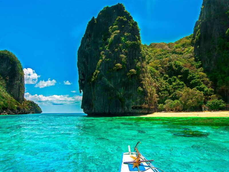 el-nido-island-hopping-tour-a-lagoons-and-beaches