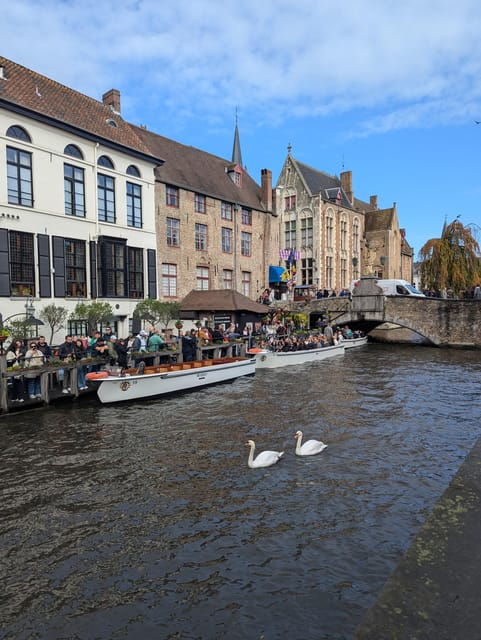 evening-delights-bruges-tour-with-beer-chocolate-2