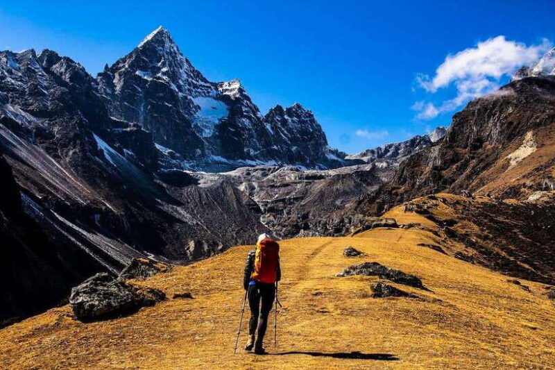 everest-base-camp-cho-la-pass-and-gokyo-trek