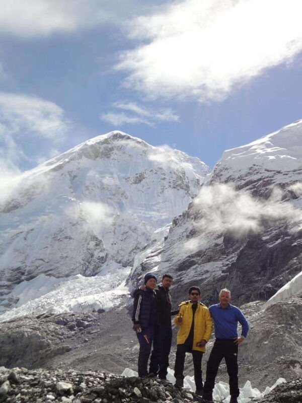 everest-base-camp-trek-from-kathmandu-scenic-12-days-trek