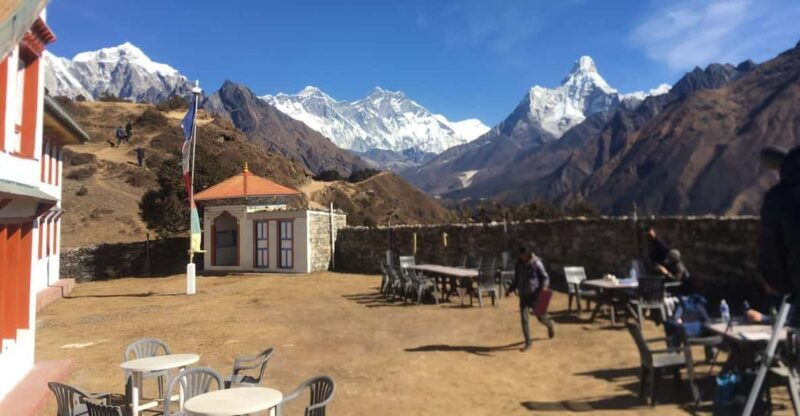 everest-base-camp-trekking-12-days
