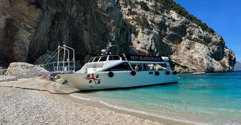exclusive-gulf-of-orosei-boat-tour-with-aperitif