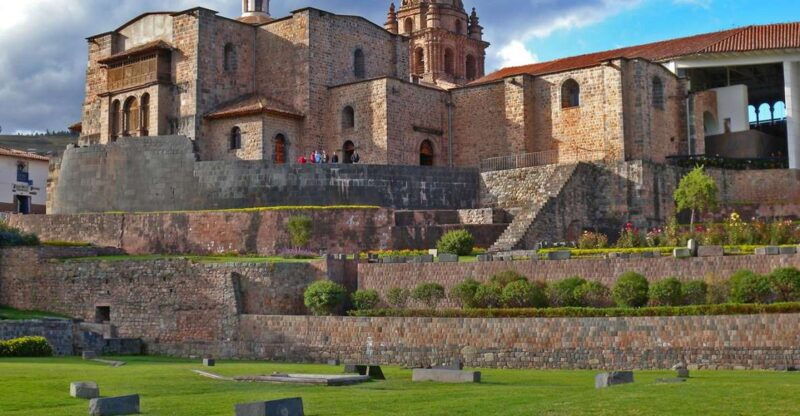 explore-cusco-rainbow-mountain-and-machu-picchu-in-5-days-2