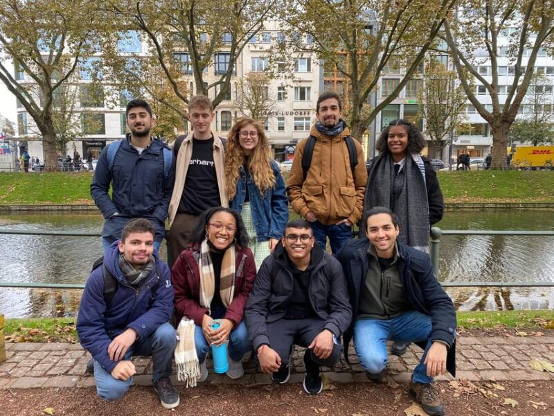 explore-dusseldorf-with-passionate-tour-guides