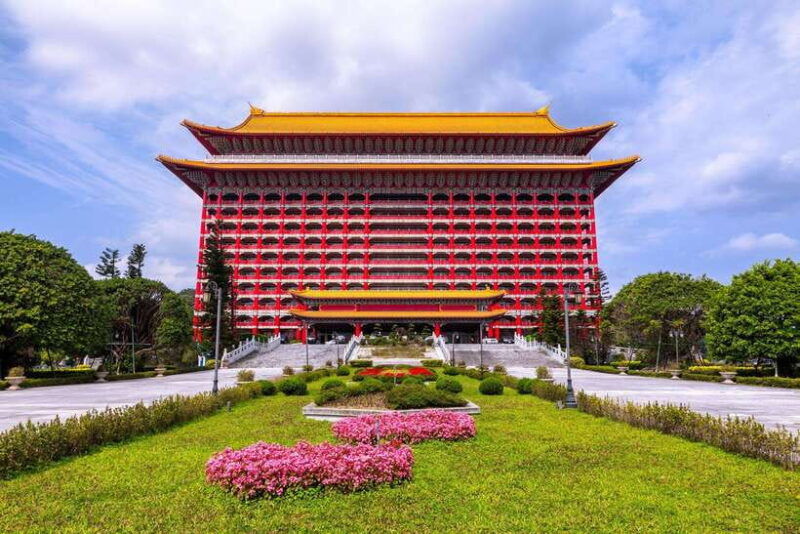 %f0%9f%a7%91%f0%9f%8f%bb%f0%9f%92%bc-private-tour-classic-taipei-timeless-treasures-tour
