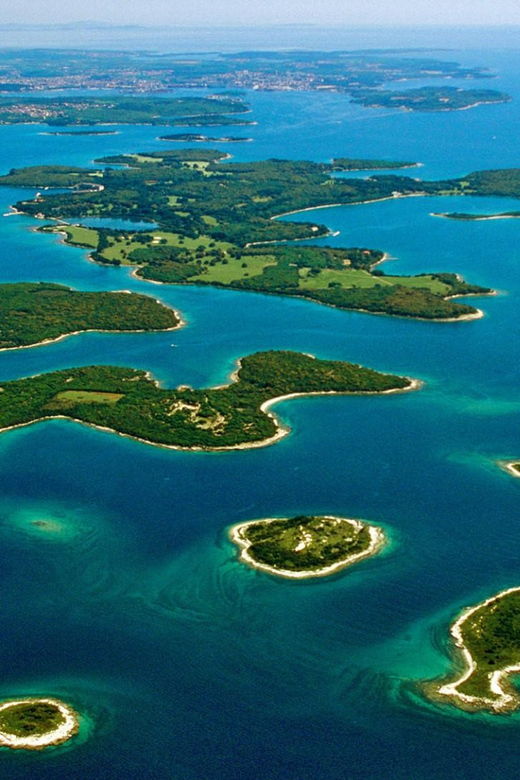 fazana-sail-like-a-president-with-brijuni-panorama