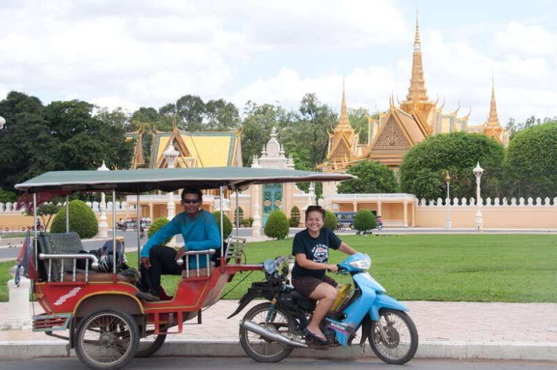 floating-village-cruise-at-tonle-sap-lake-street-food-tour