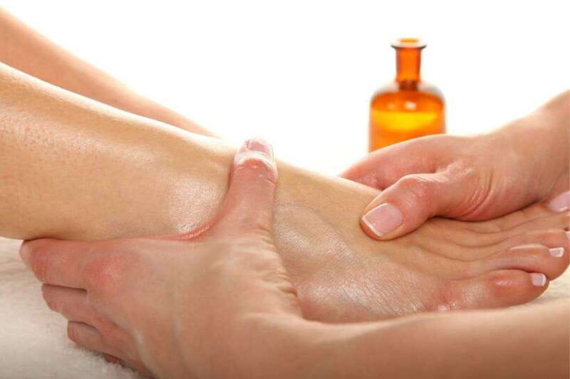 foot-massage-mobile-massage-at-your-hotel-in-bali
