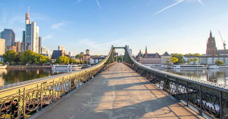 frankfurt-capture-the-most-photogenic-spots-with-a-local