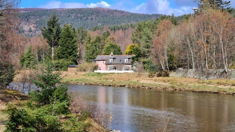 from-aberdeen-balmoral-estate-royal-deeside-tour