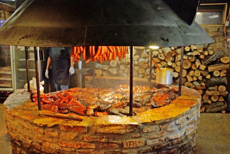 from-austin-hill-country-bbq-wine-shuttle-2