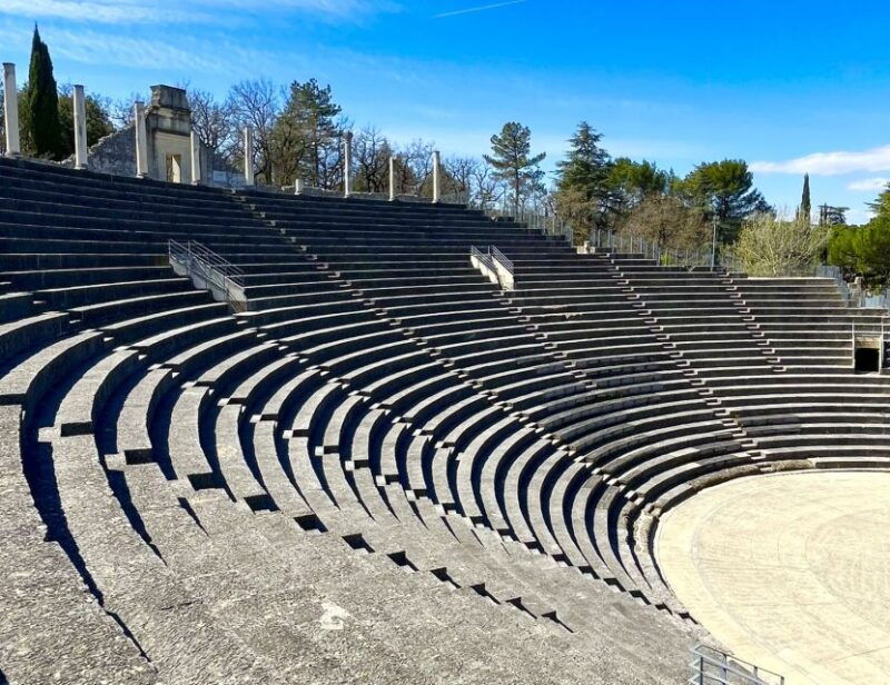 from-avignon-roman-tour-to-pont-du-gard-nimes-orange