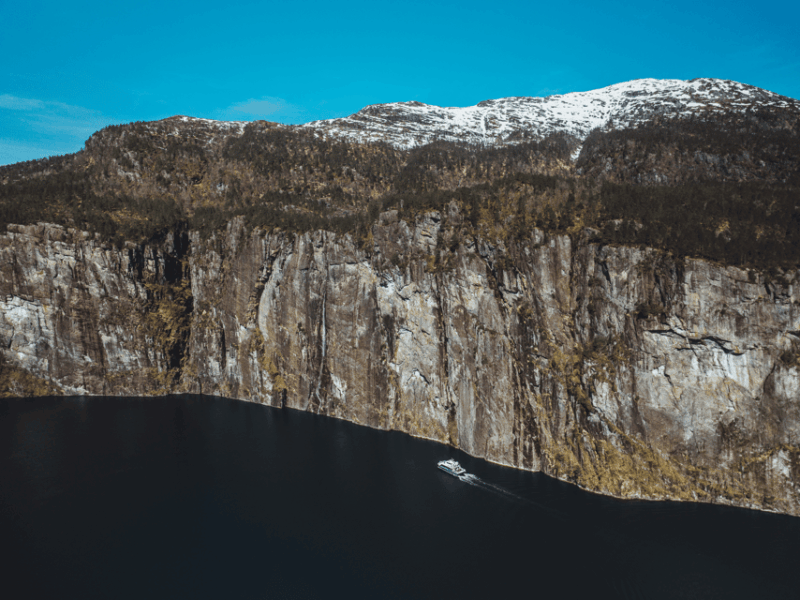from-bergen-mostraumen-fjord-cruise-the-local-operator
